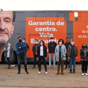 Ciudadanos (Cs) Pinto reivindica en el autobús de campaña el tercer centro de salud, el apeadero de la Tenería y el nuevo edificio de seguridad